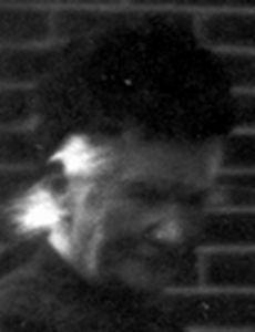 01999/f01032-01.jpg