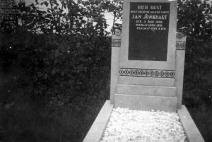 f09794.jpg