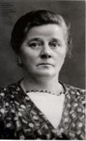 Elizabeth Heins, Cdr